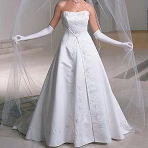 NWT! Alfred Angelo 1822 size 14 wedding